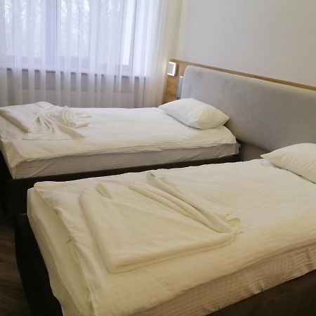 Guest House Bar  外观 照片